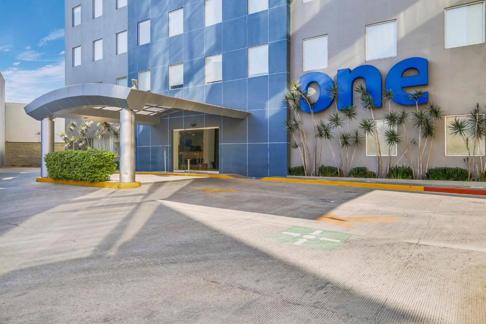 One Leon Poliforum León Exterior foto