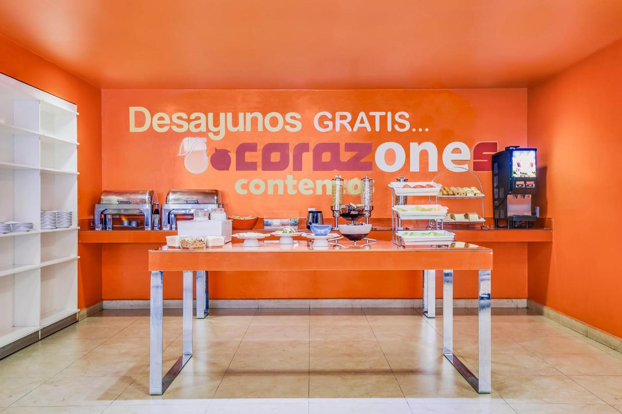One Leon Poliforum León Exterior foto