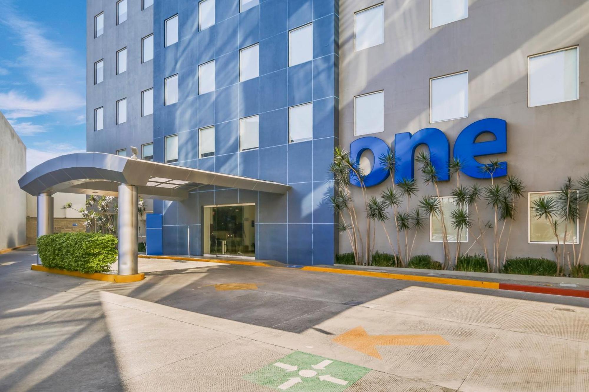 One Leon Poliforum León Exterior foto